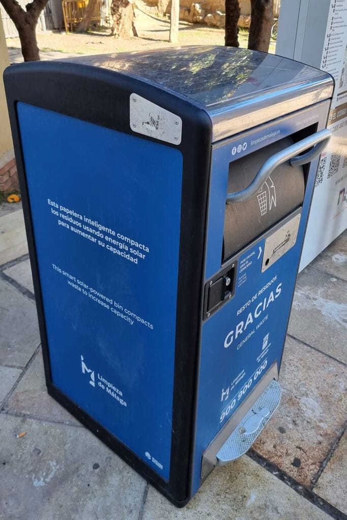 solar powered waste compacting rubbish bin